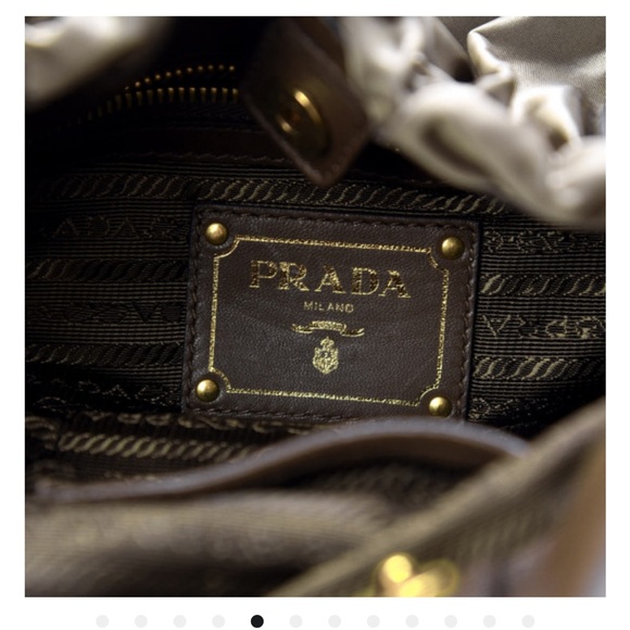 PRADA
Tessuto Nylon Jacquard Logo Tote Fumo - Picture 8 of 11